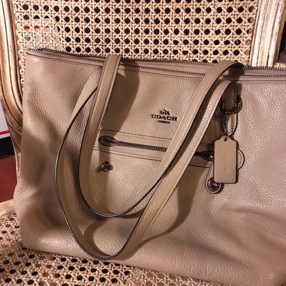 Coach Handbags - Coach bag